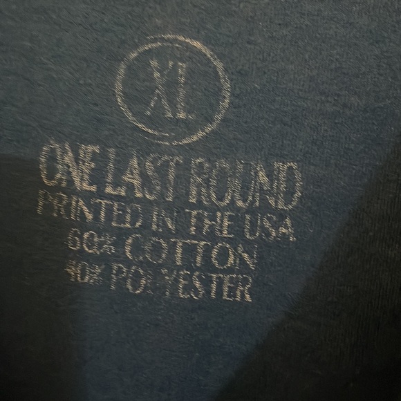 Mens XL tshirt. Brand One Last Round “Whiskey and Weights” blue - Picture 2 of 2